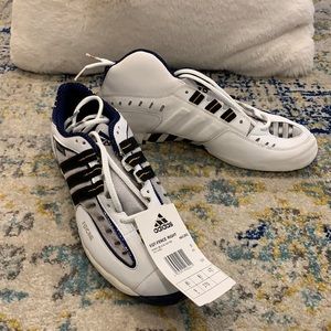 NIB Men’s Right Handed Adidas Fencing Shoes